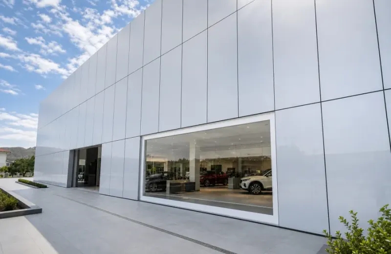 Volvo Showroom Dış Cephe Uygulaması