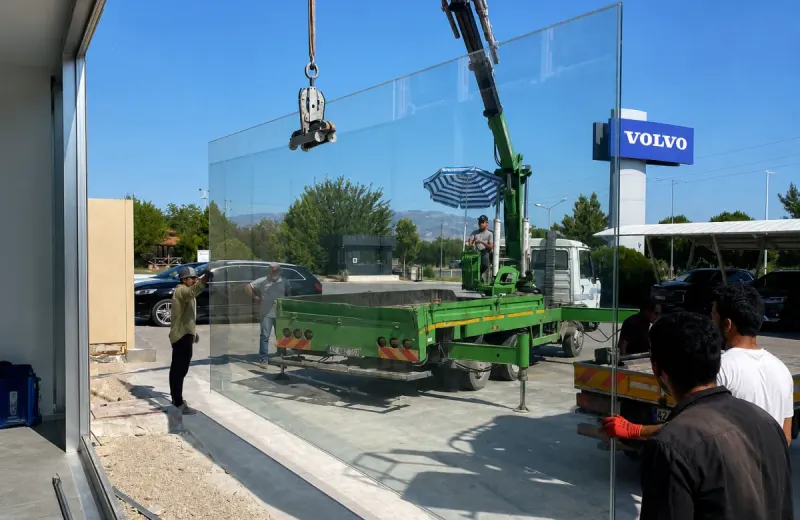 Volvo Showroom Dış Cephe Uygulaması